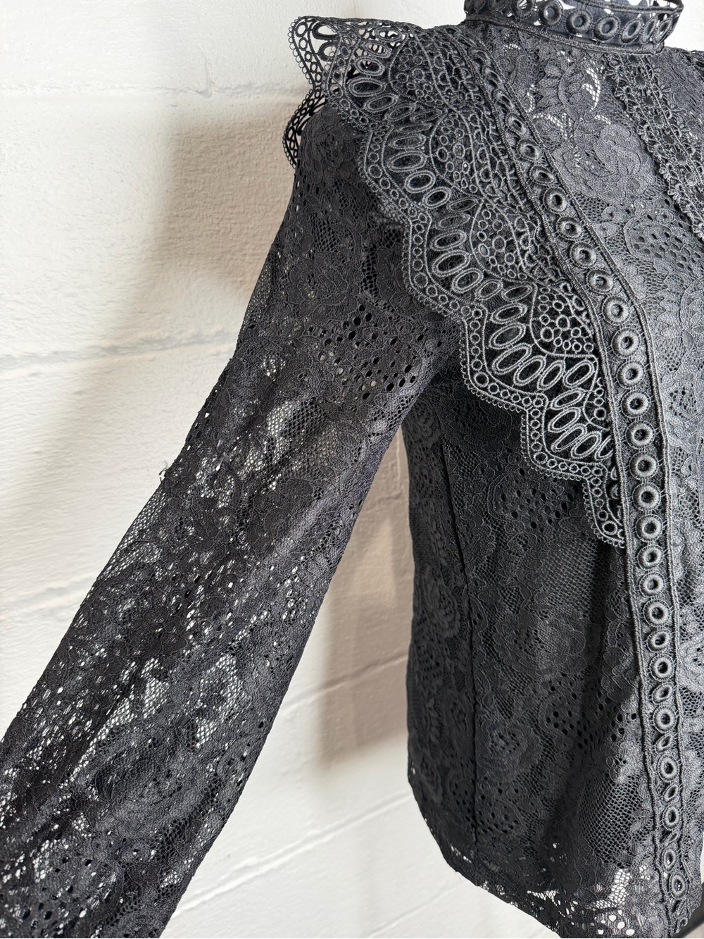 Cable & Gauge Victorian Goth Black Lace Mock Neck Ruffle Blouse with Cami - S - Picture 6 of 10